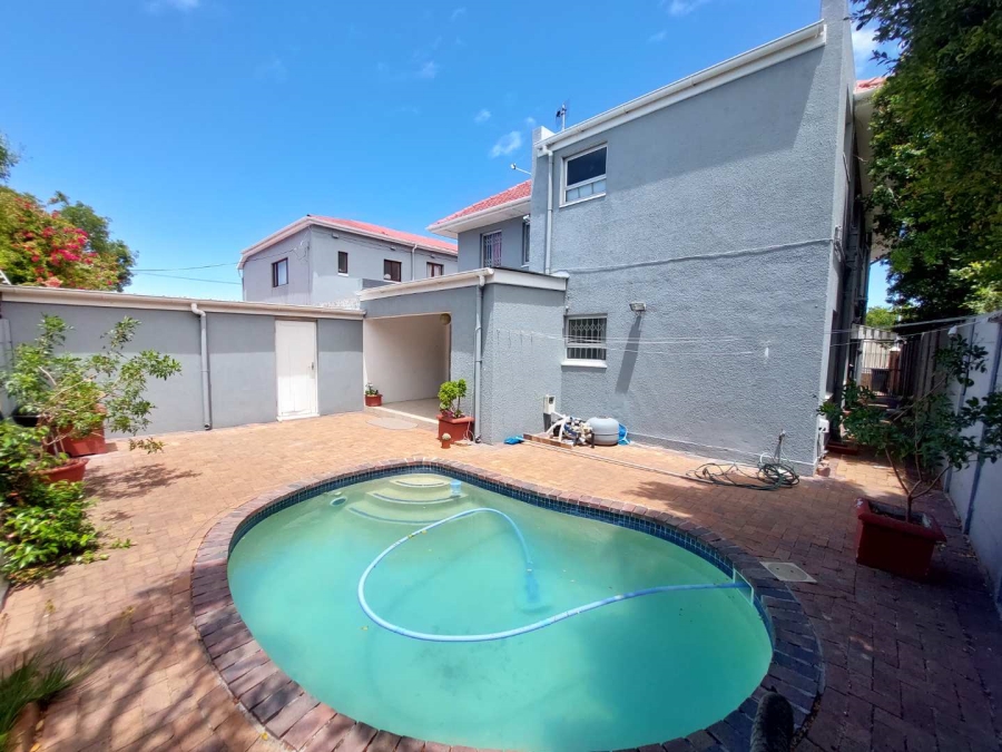 To Let 4 Bedroom Property for Rent in Claremont Western Cape